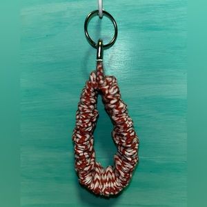 1” scrunchy keychain with stretch band.